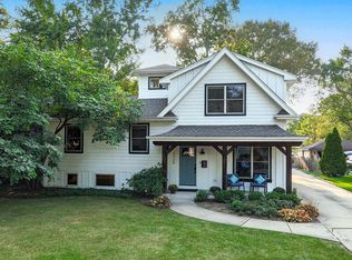 5726 Middaugh Ave, Downers Grove, IL 60516