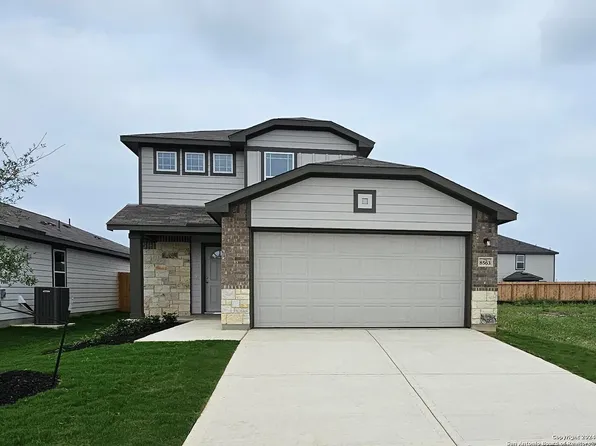 8563 Redhawk Loop, San Antonio, TX 77822