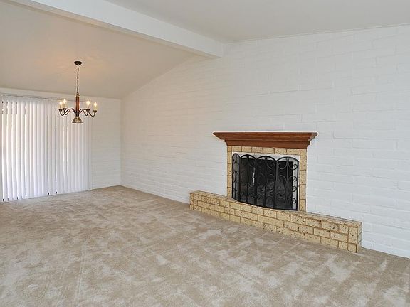 3rd image of 1110 W San Miguel Cir