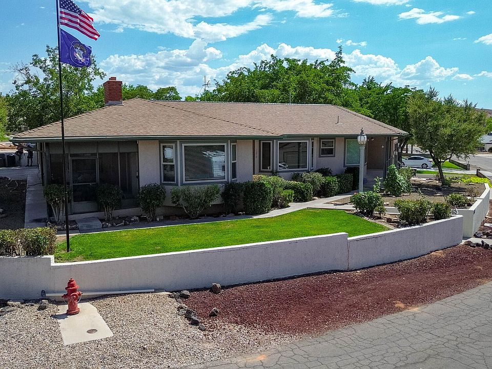 1st image of 1272 E Chokeberry Dr