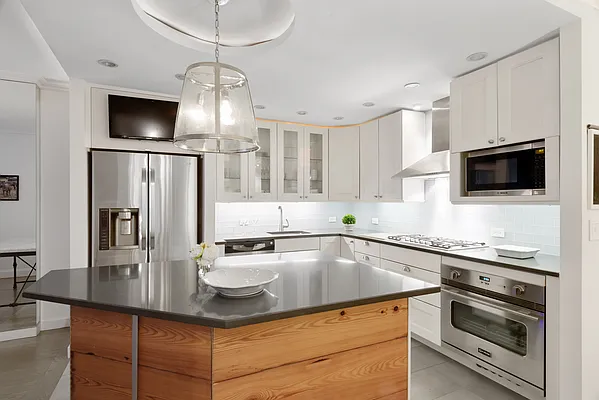Sold by Corcoran | media 16