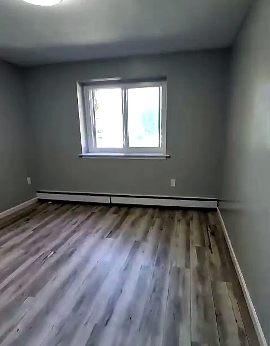 2 bed, 850 sqft, $1,900 — Photo 1