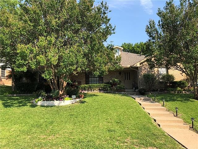 1st image of 1909 Lakeview Dr