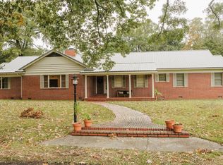 401 E Adams Ave, Greenwood, MS 38930