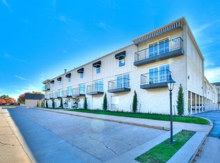 1110 Sherwood Ln APT 105, Nichols Hills, OK 73116