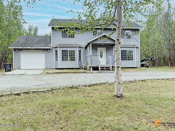 3rd image of 1100 W Holiday Dr
