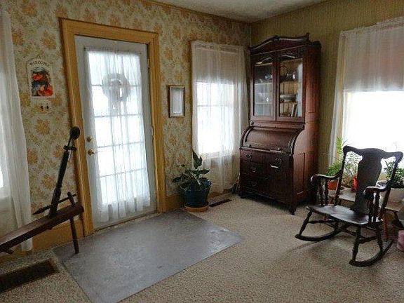 4th image of 37 Scott St