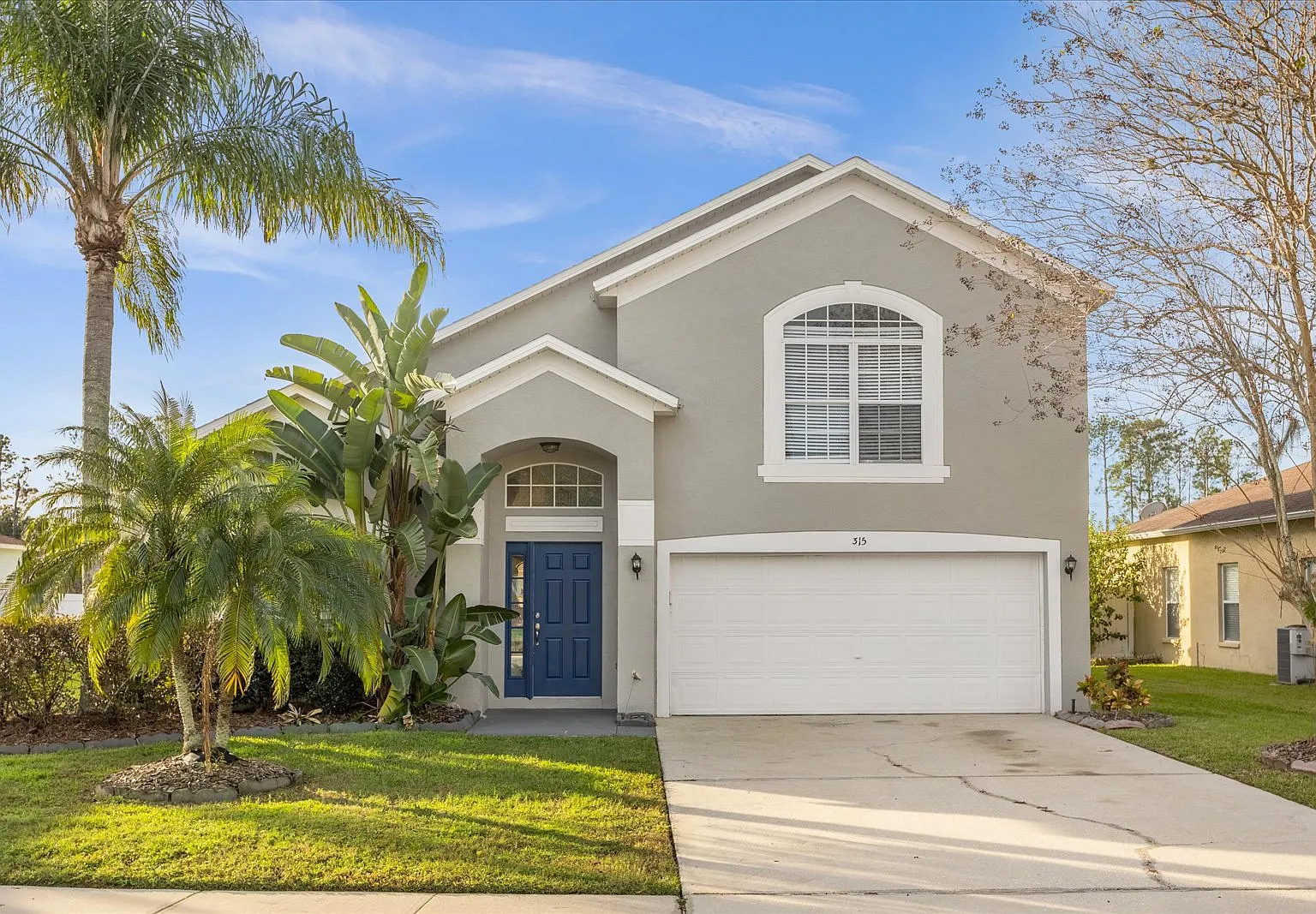 4 bed, 2.5 bath, 2862 sqft, $2,800 — Photo 2