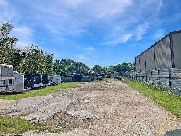 12623 Ann Louise Rd, Houston, TX 77086