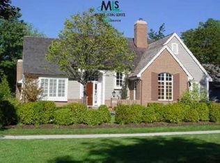 734 W Southfield Rd, Birmingham, MI 48009