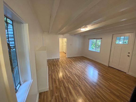5th image of 11533 19th Ave NE