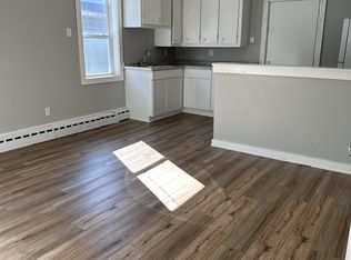 21 Spring St FLOOR 32, Auburn, ME 04210