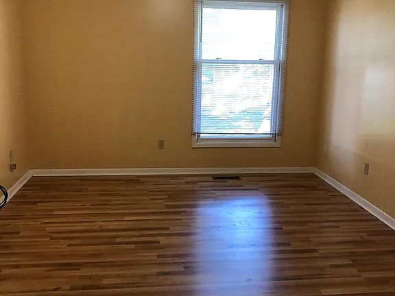master bedroom has attached walk-in closet that leads into a restroom.