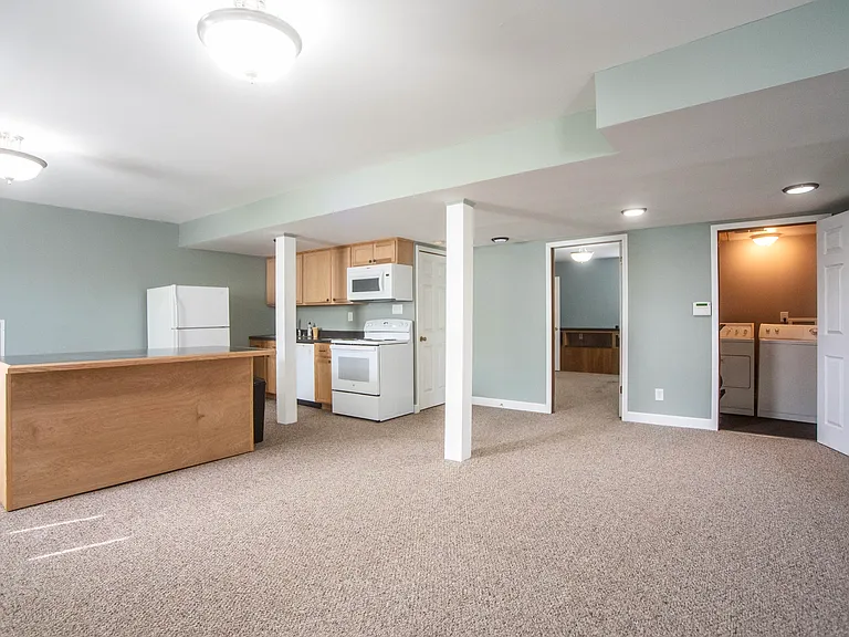 1691 Coleman Ave — Photo 6