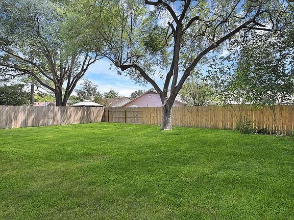 3rd image of 1019 Three Forks Dr