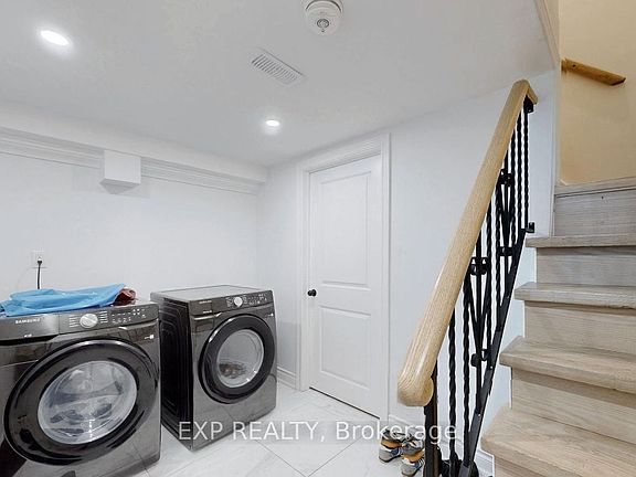 3rd image of 45 Blaisdale Rd #Basement