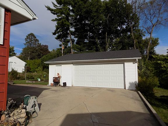 4th image of 331 Skylark Dr
