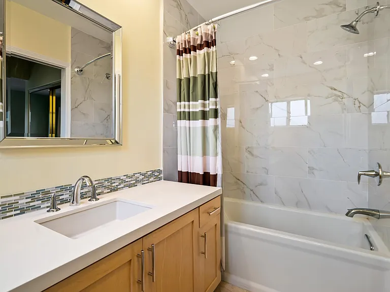 11690 Montana Ave #208 — Photo 10