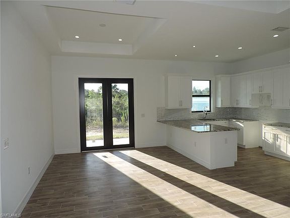 4th image of 7081 Everglades Blvd N