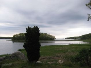 86 River Rd, Westport, MA 02790