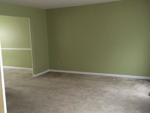4th image of 889 Genenbill Dr