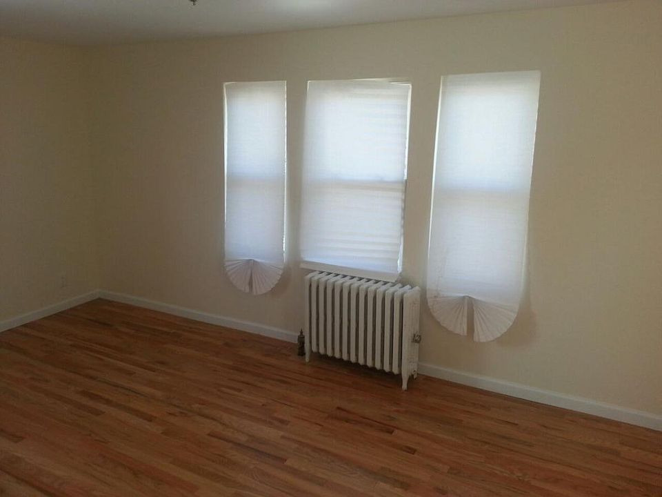 1st image of 11216 196th St