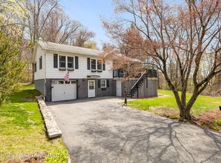 12 Ontario Rd, Kent Lakes, NY 10512