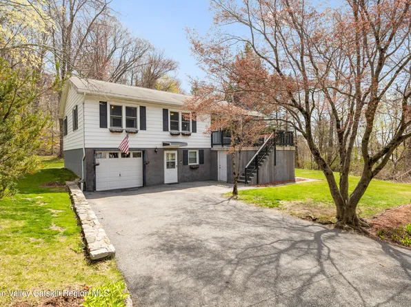 12 Ontario Road, Carmel, NY 10512