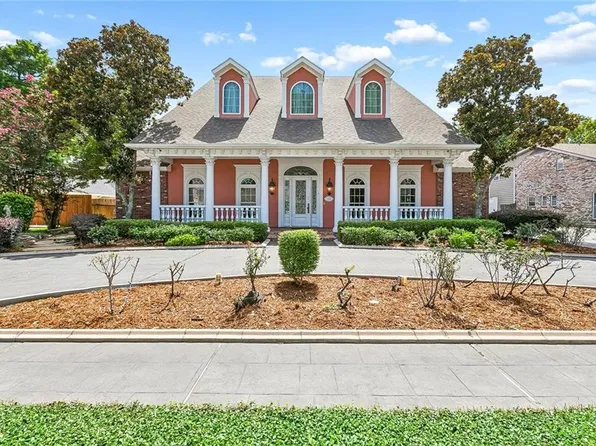 1106 Transcontinental Dr, Metairie, LA 70001