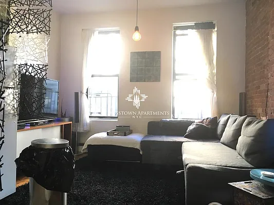 Rented by Crosstown Apartments NYC | media 47