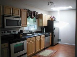 1811 Skyler Dr, Kalamazoo, MI 49008