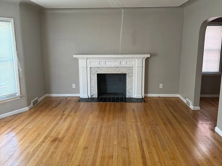 18260 Sorrento St — Photo 7