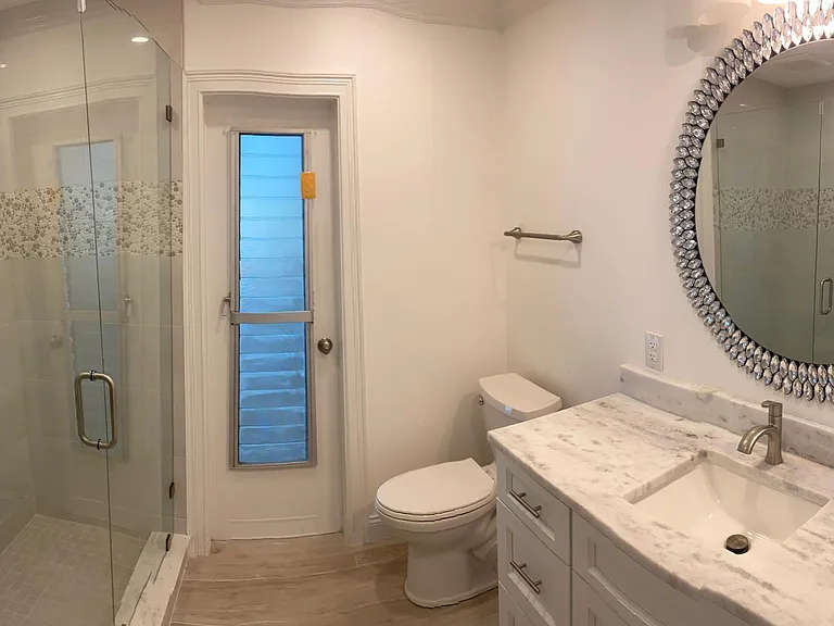 424 Yacht Harbor Dr — Photo 16