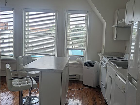 4th image of 1404 N 2nd St #4