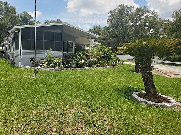 3rd image of 327 Oak Harbor Dr