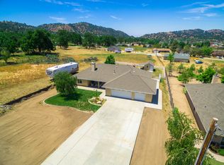 18041 Bowie St, Tehachapi, CA 93561