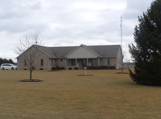 2292 N Dogwood Rd, Bremen, IN 46506
