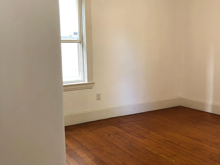 27 Violet St #1 — Photo 21