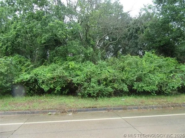 E Monroe, McAlester, OK 74501