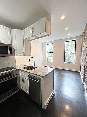1st image of 322 E 59th St APT 4C