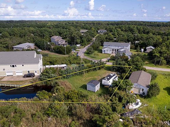 3rd image of 52090 Gondyke Way Lot 9