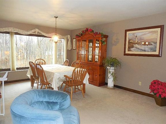 3rd image of 5582 Alomar Dr