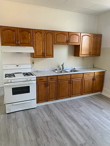 587 Baltimore St #1 Photo 1