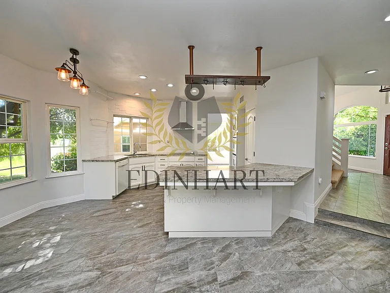 21678 Eastmere Ln — Photo 27
