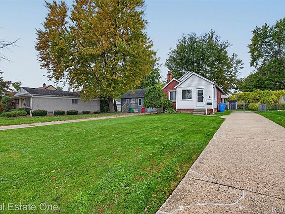 2nd image of 22457 Piper Ave W