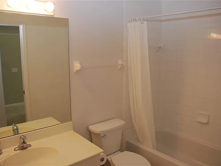 416 Valerie Way #203 — Photo 11