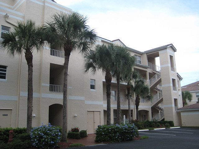 1st image of 1070 Woodshire Ln APT E305