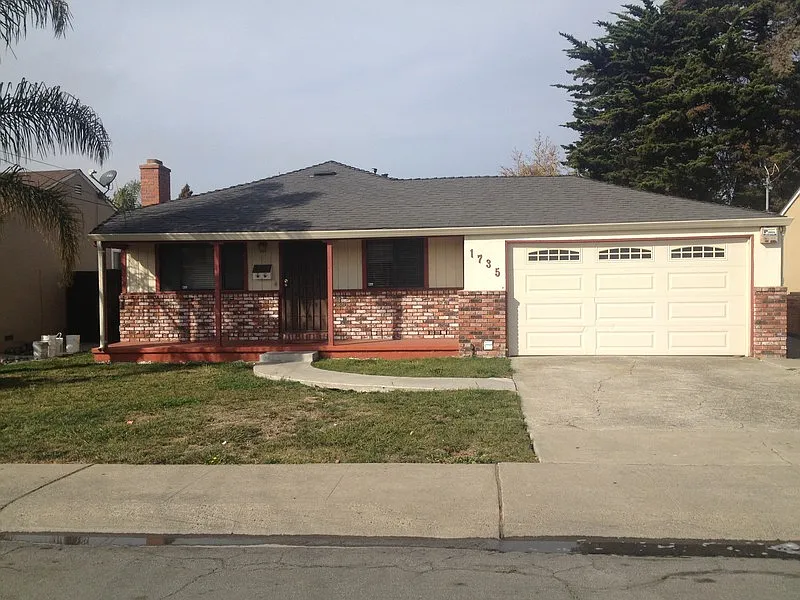 1735 Bandoni Ave photo 1