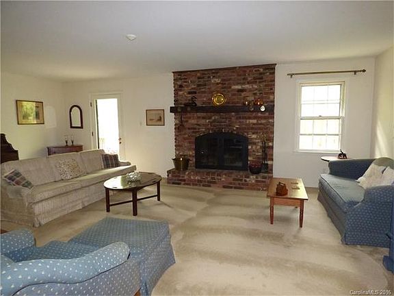 5th image of 2605 Shearer St