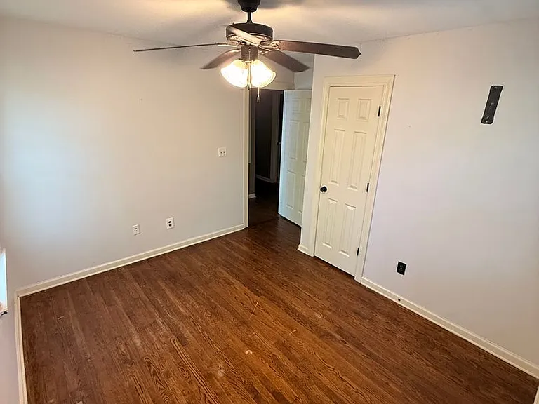 1312 Beanland Dr — Photo 16